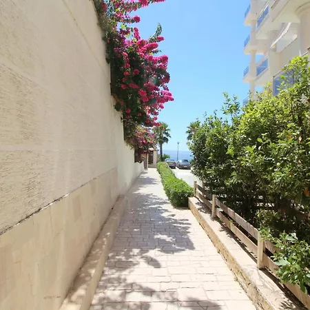 Albania Dream Luxury 2 Cuke