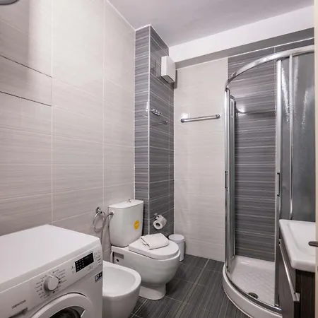 Albania Dream Luxury 2 *